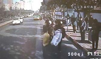 网友爆料徐某事件视频,网友热议背后的真相与争议